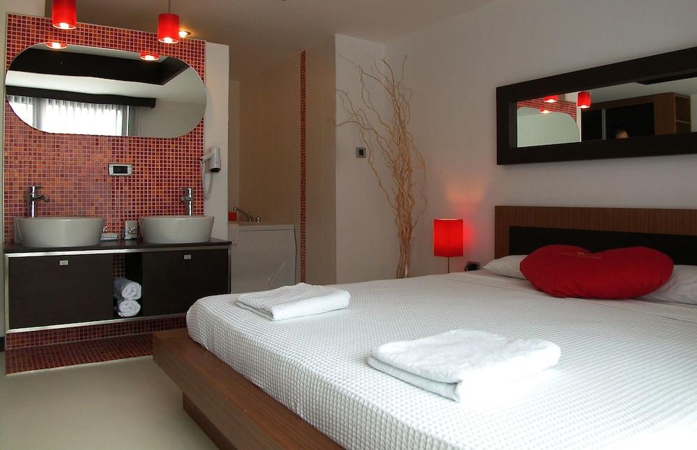 Hotel Devamli 3*