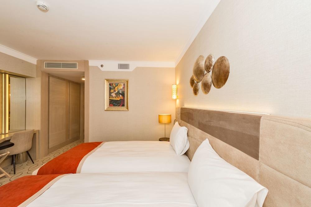 Mare Park Hotel 4*
