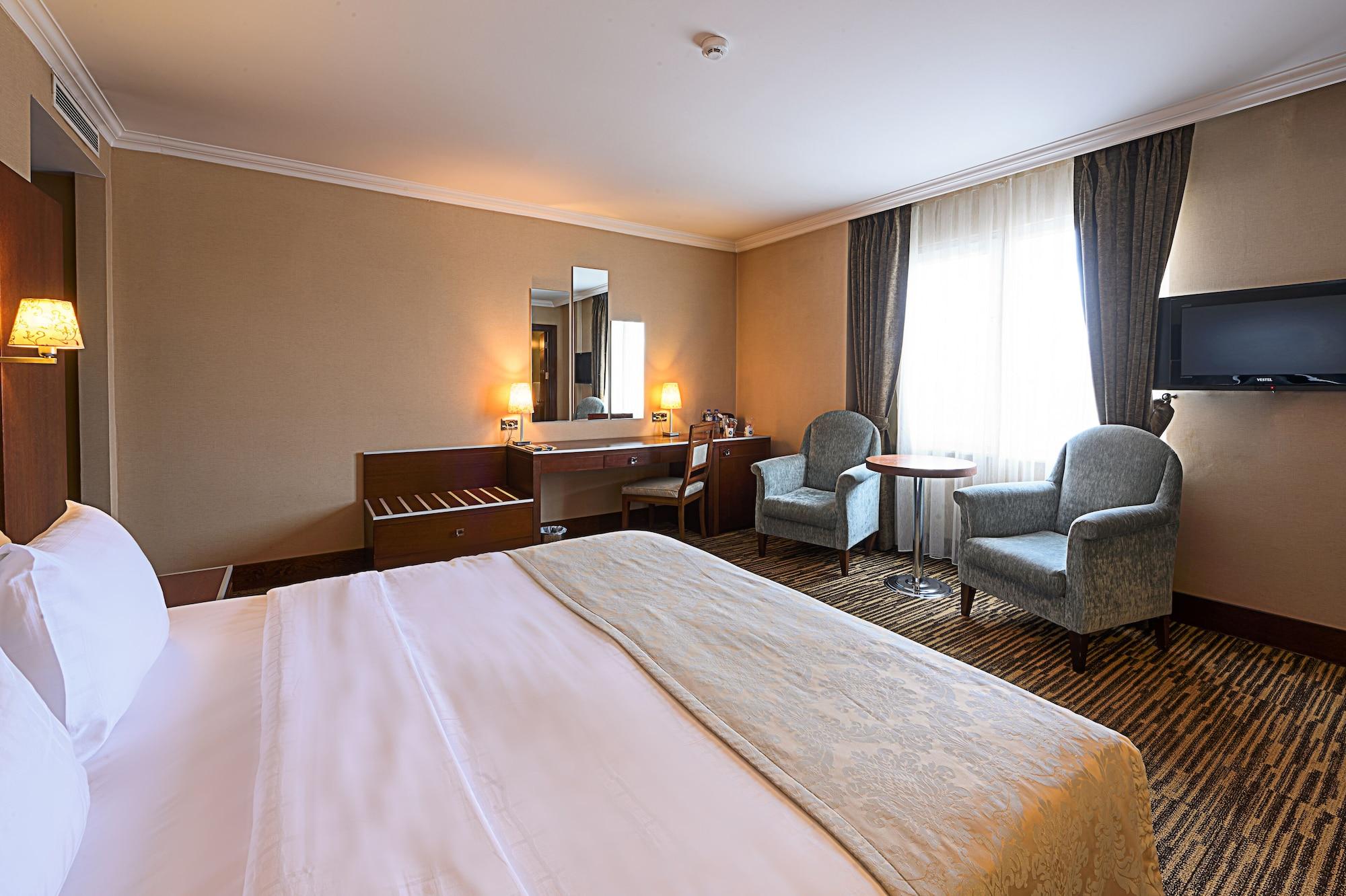Dream Hill Business Deluxe Hotel 4*