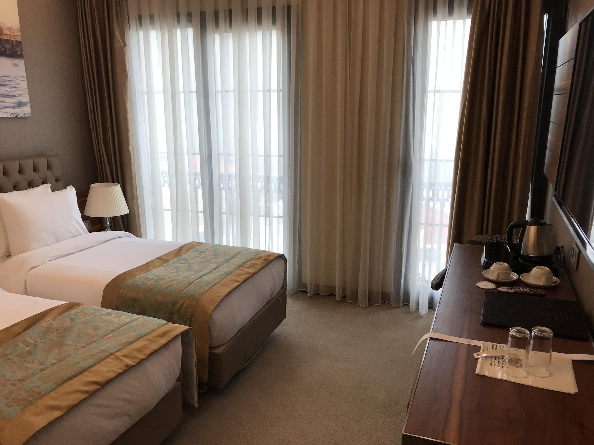 Hotel Old Port