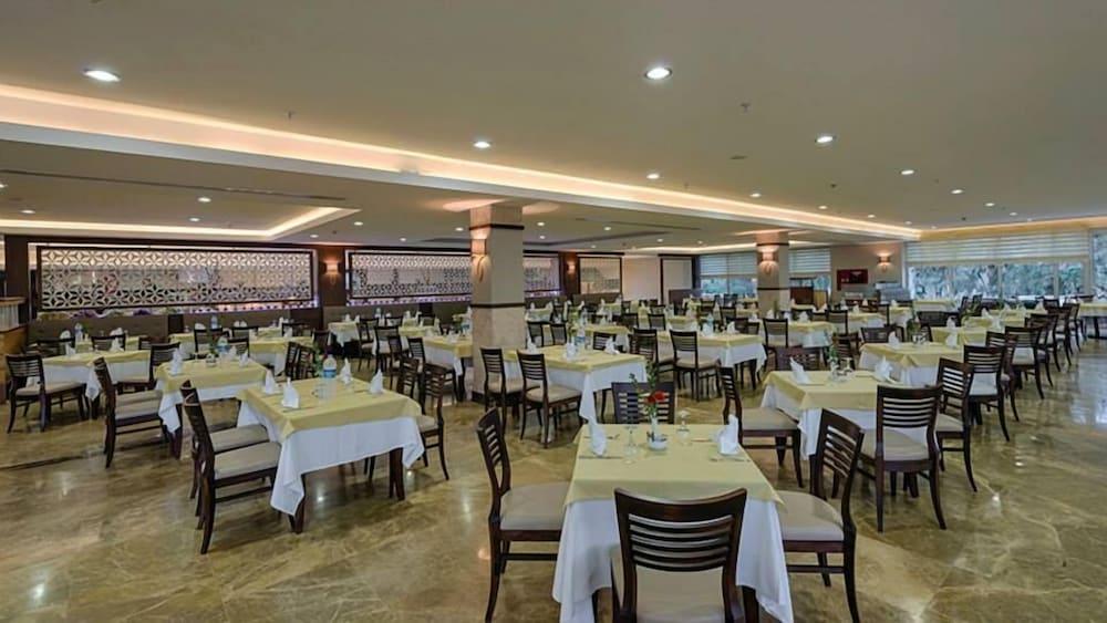 Hotel Max 5*