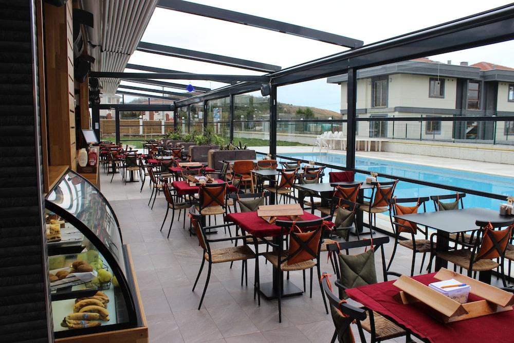 Ucar Royal Ve Konferans Salonu Aparthotel