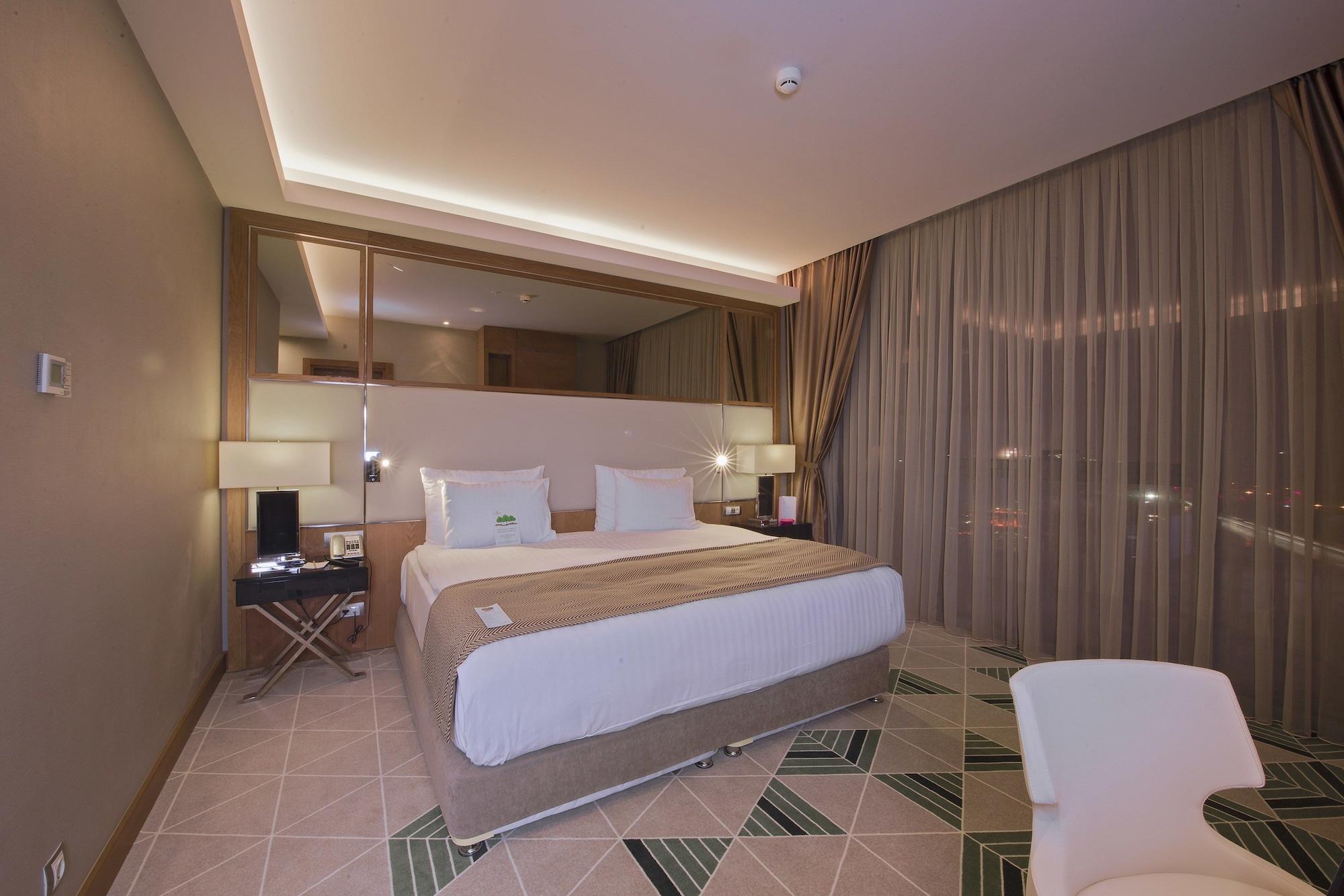 Ramada Plaza By Wyndham