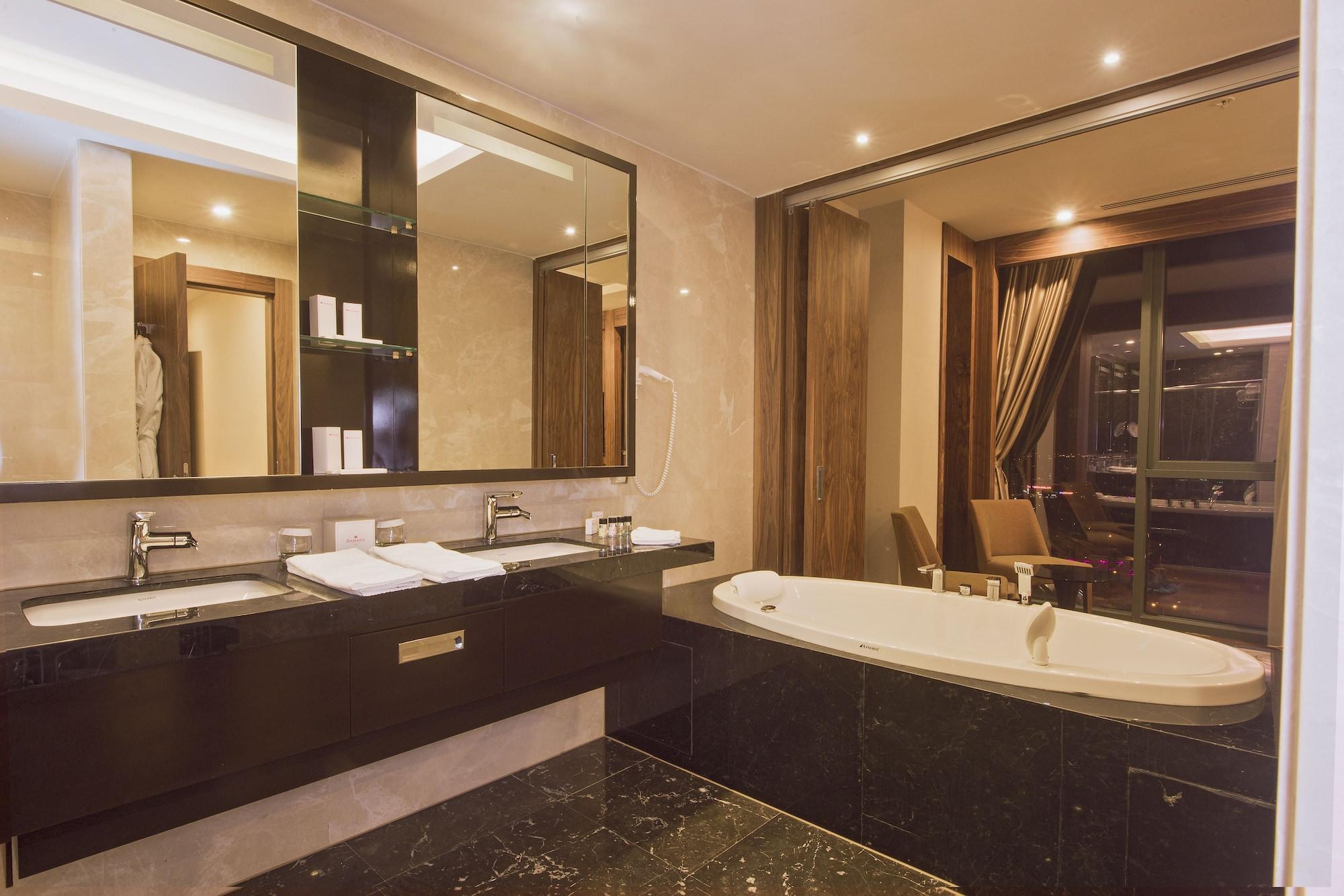 Ramada Plaza By Wyndham 5* Konya