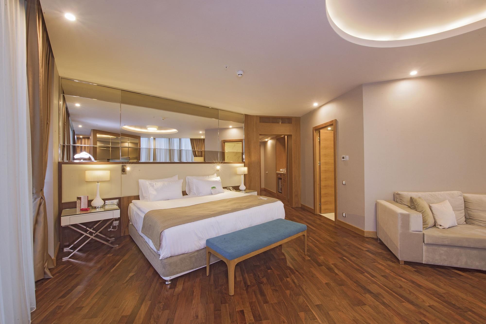 Ramada Plaza By Wyndham 5* Konya