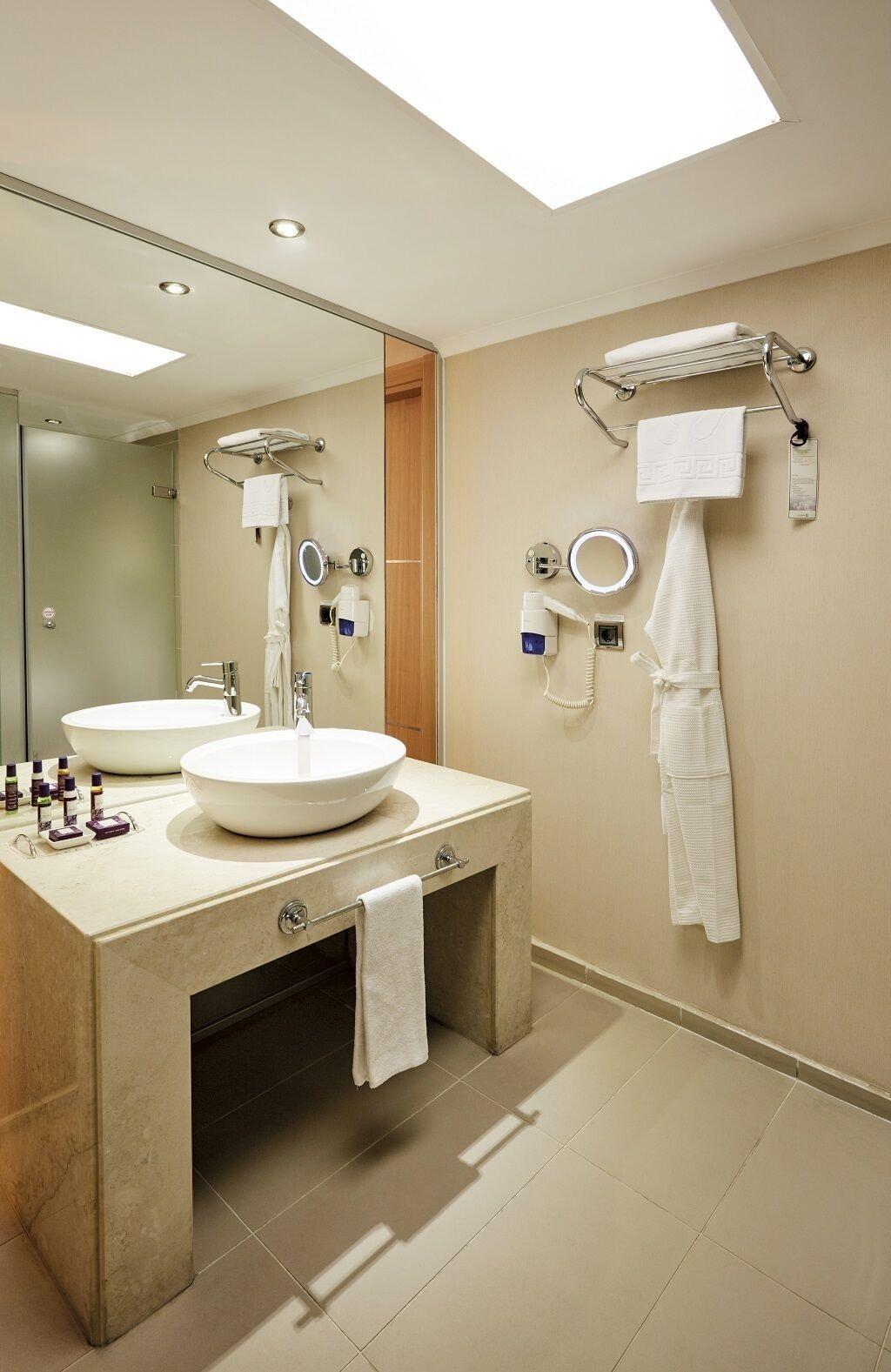 Hotel Anemon Grand