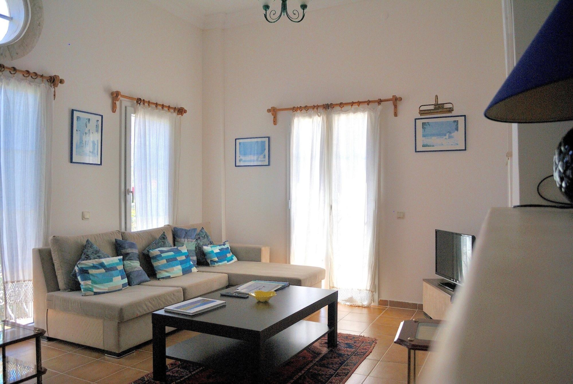 Dionysia * Kalkan