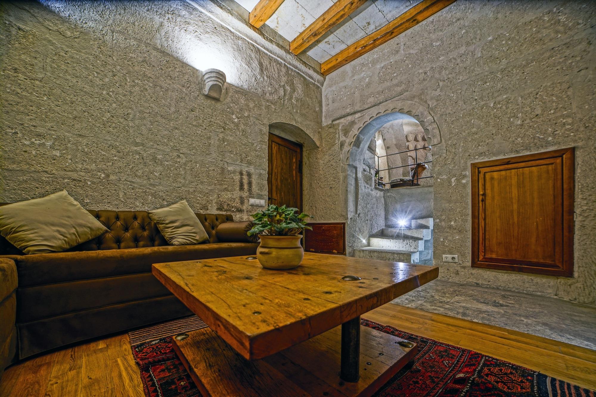 Anatolian Cave & 3*