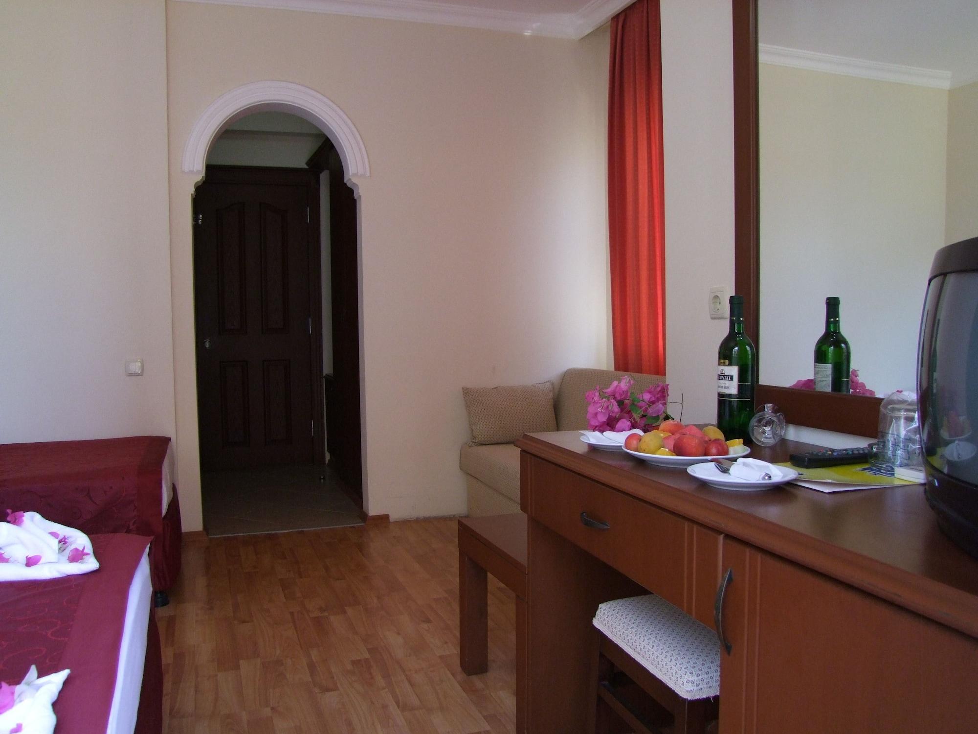 Murat 2 Hotel