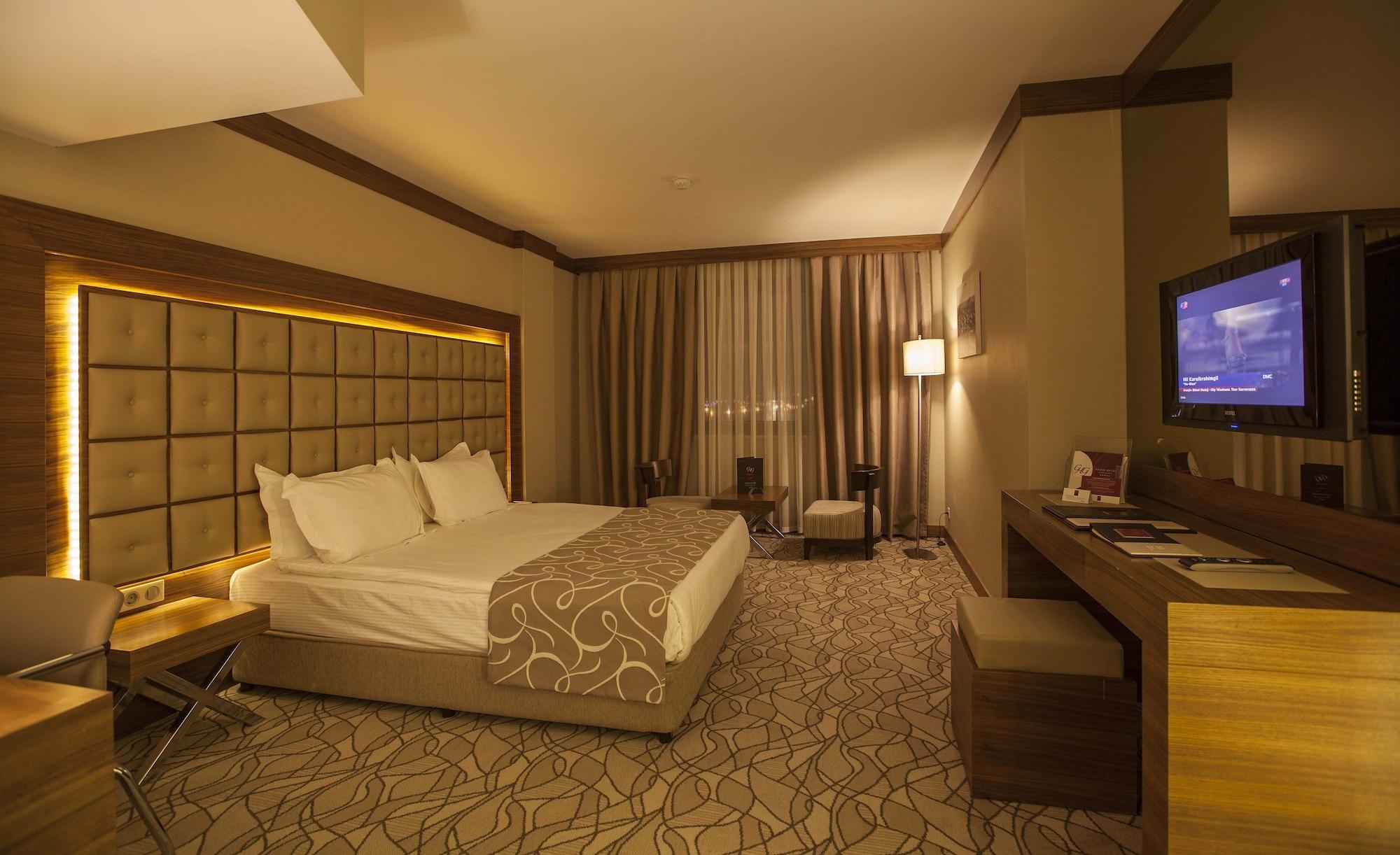 Grand Hotel