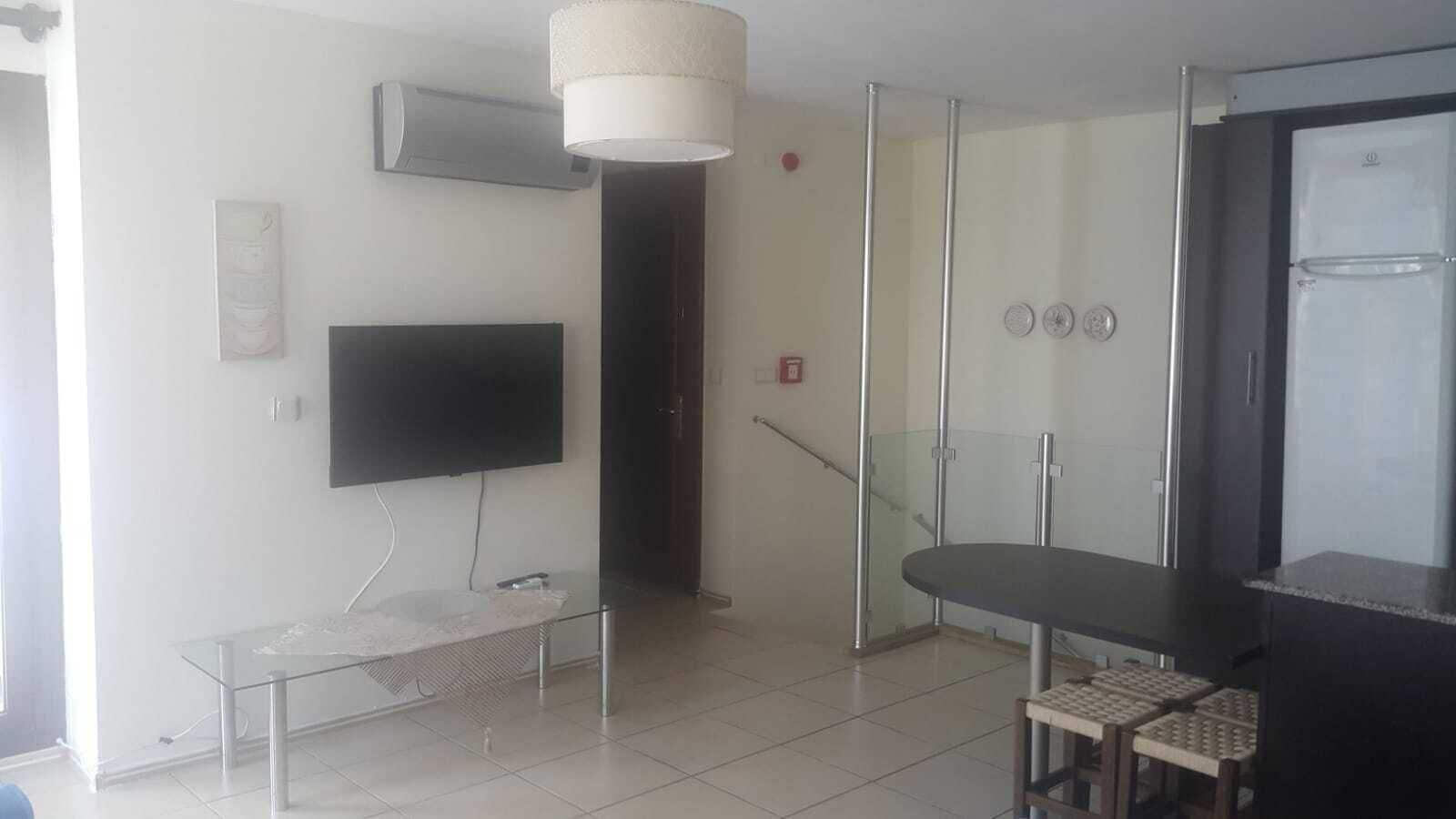 Garden Apartment Side