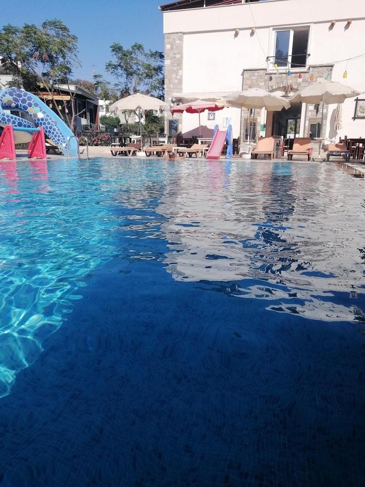 Hotel Gloria Tibi