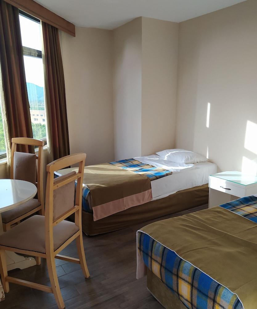 Ephesus Hitit Restaurant Hotel