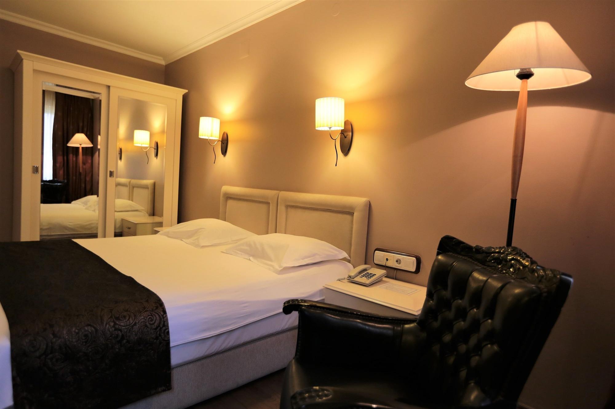 Hotel Montania Town