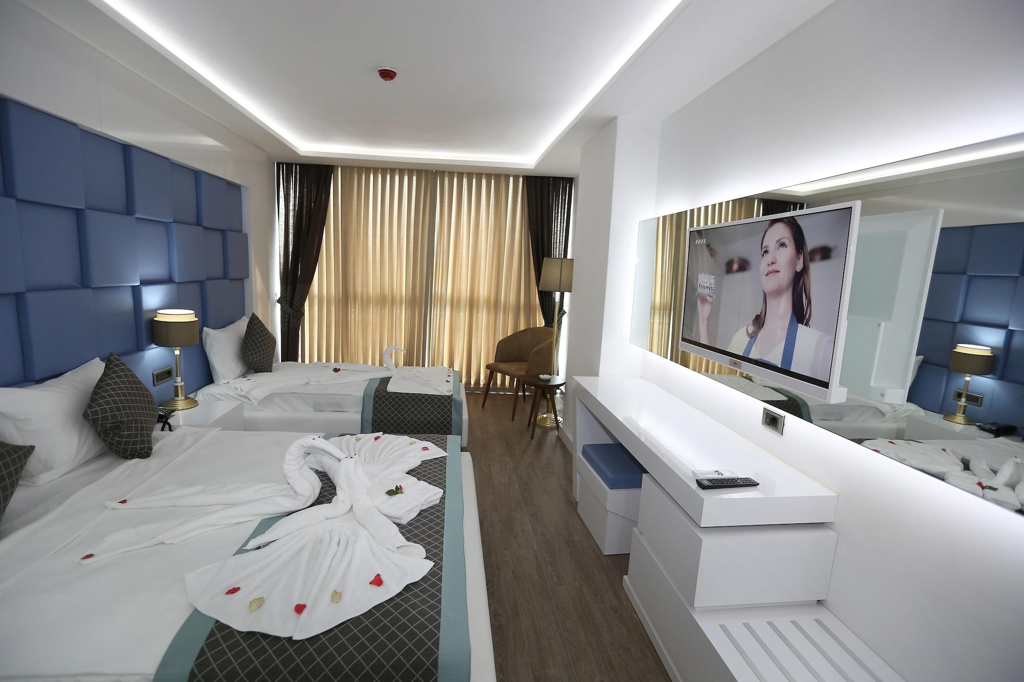 Elips Royal & 4* Antalya