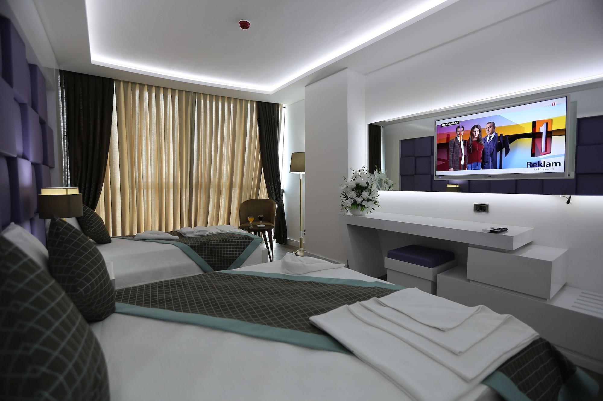 Hotel Elips Royal & 4*