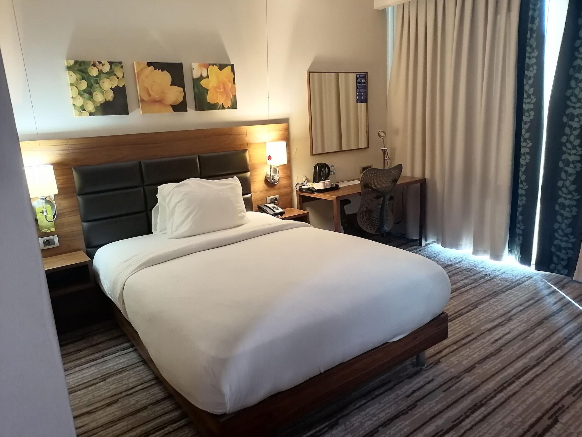 Hilton Garden 4*