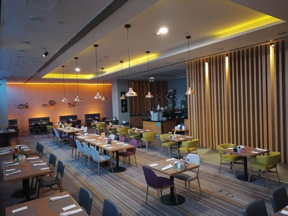 Hilton Garden Hotel