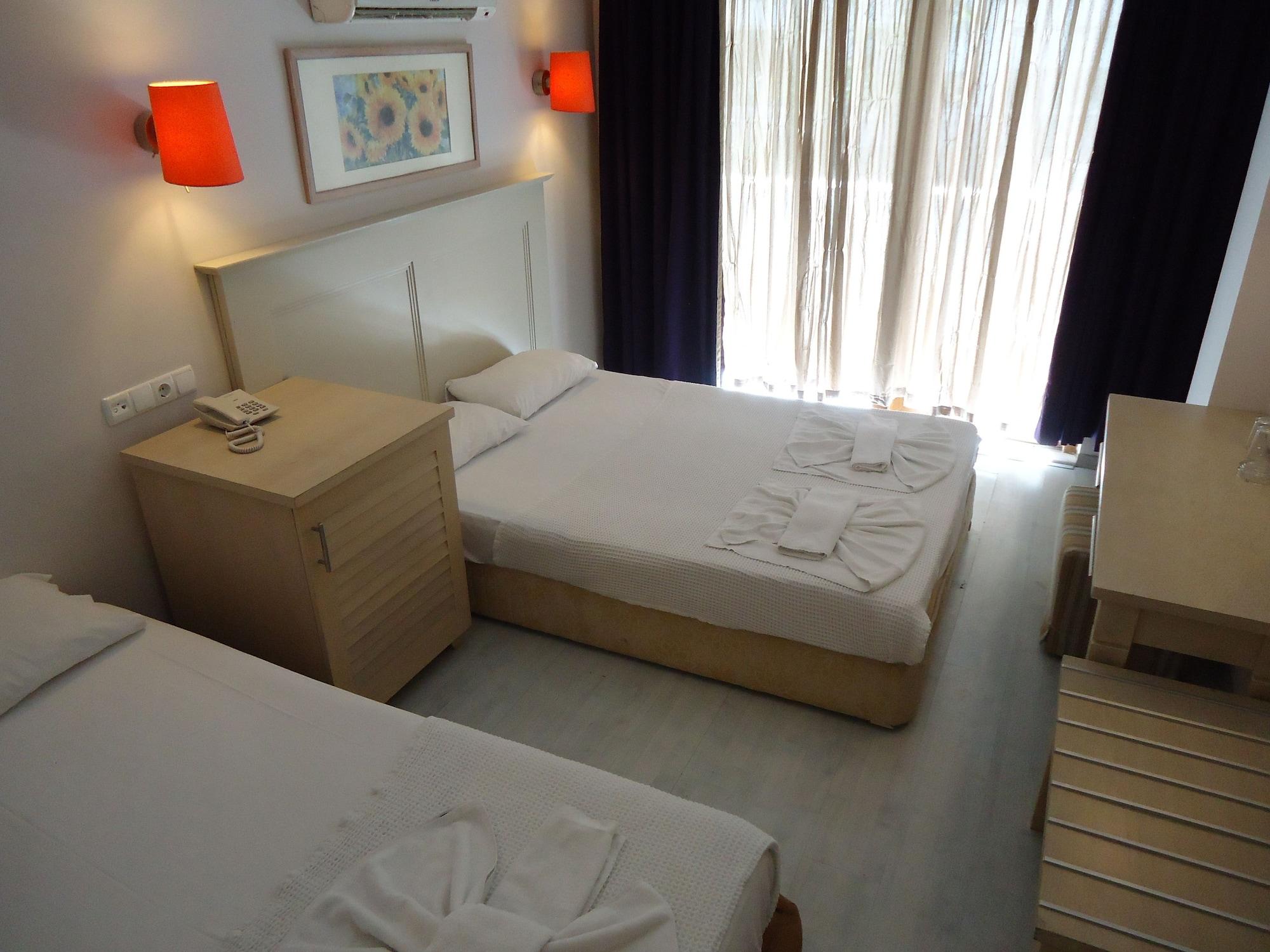 Resort Larissa Mare
