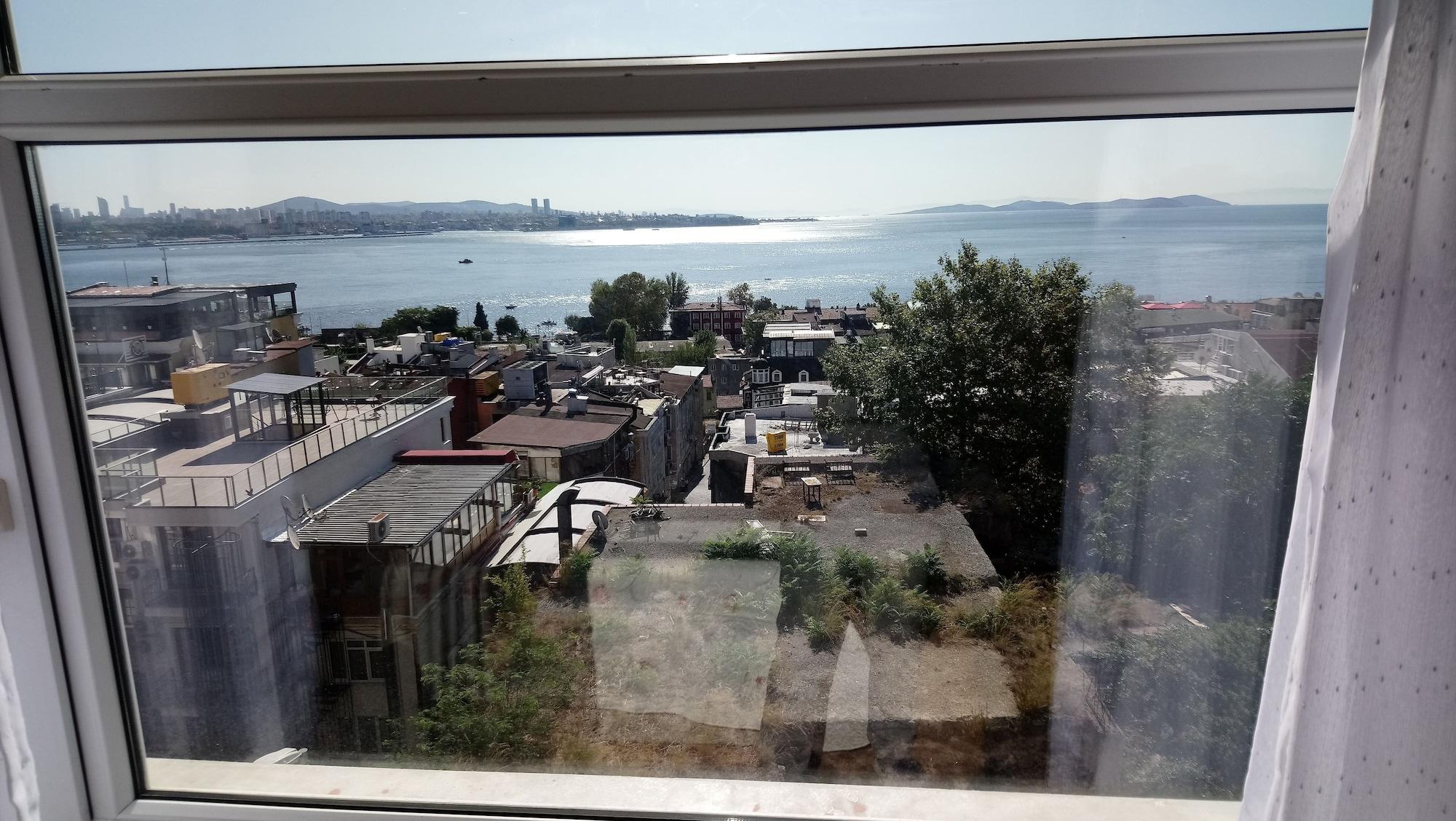 Cosmopolitan Park Hotel 3*