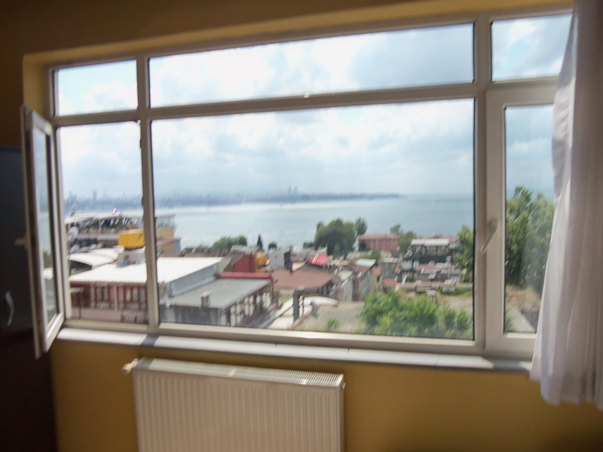 Cosmopolitan Park Hotel 3*