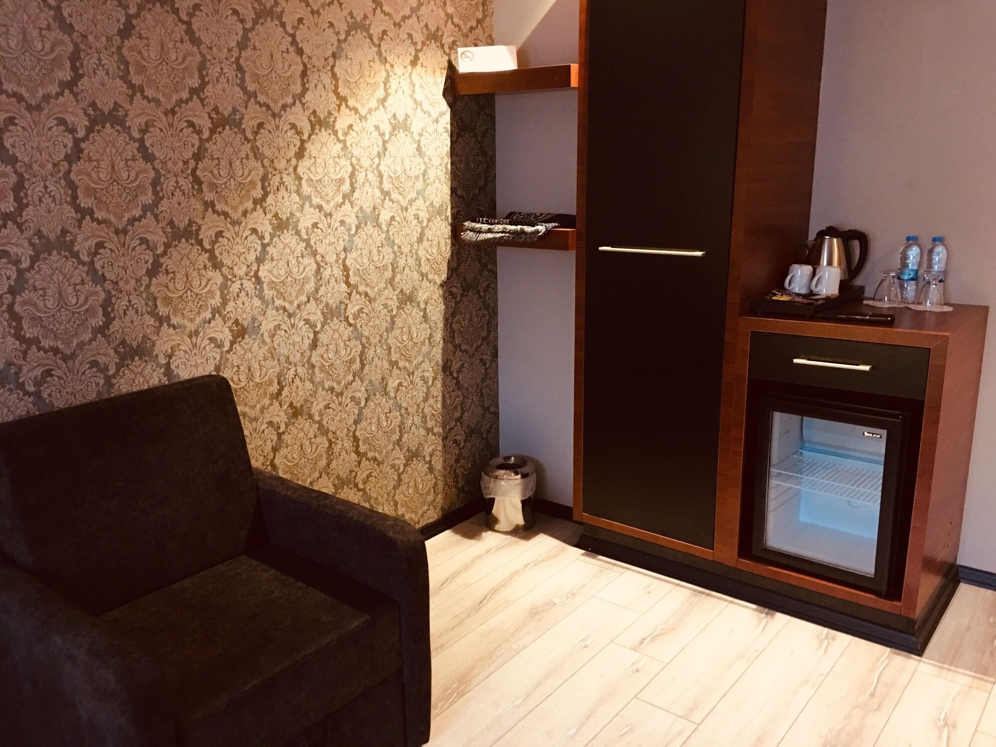 Hotel Grand Vaves