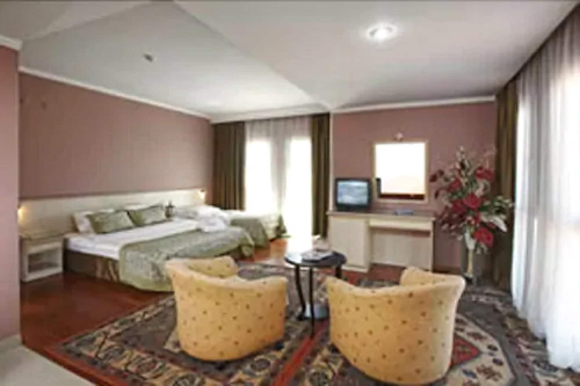 Halic Park 5*