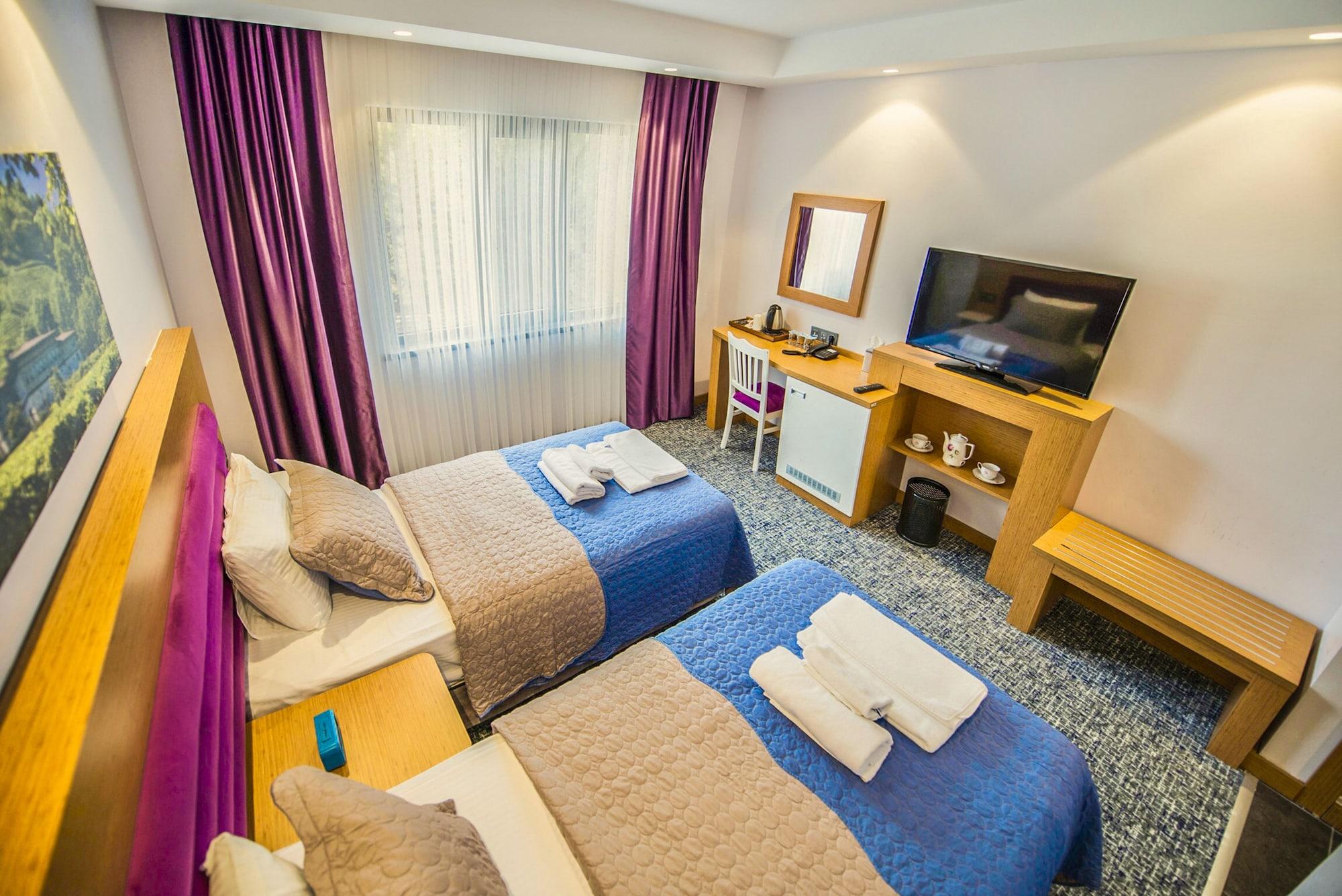 Golden Hotel