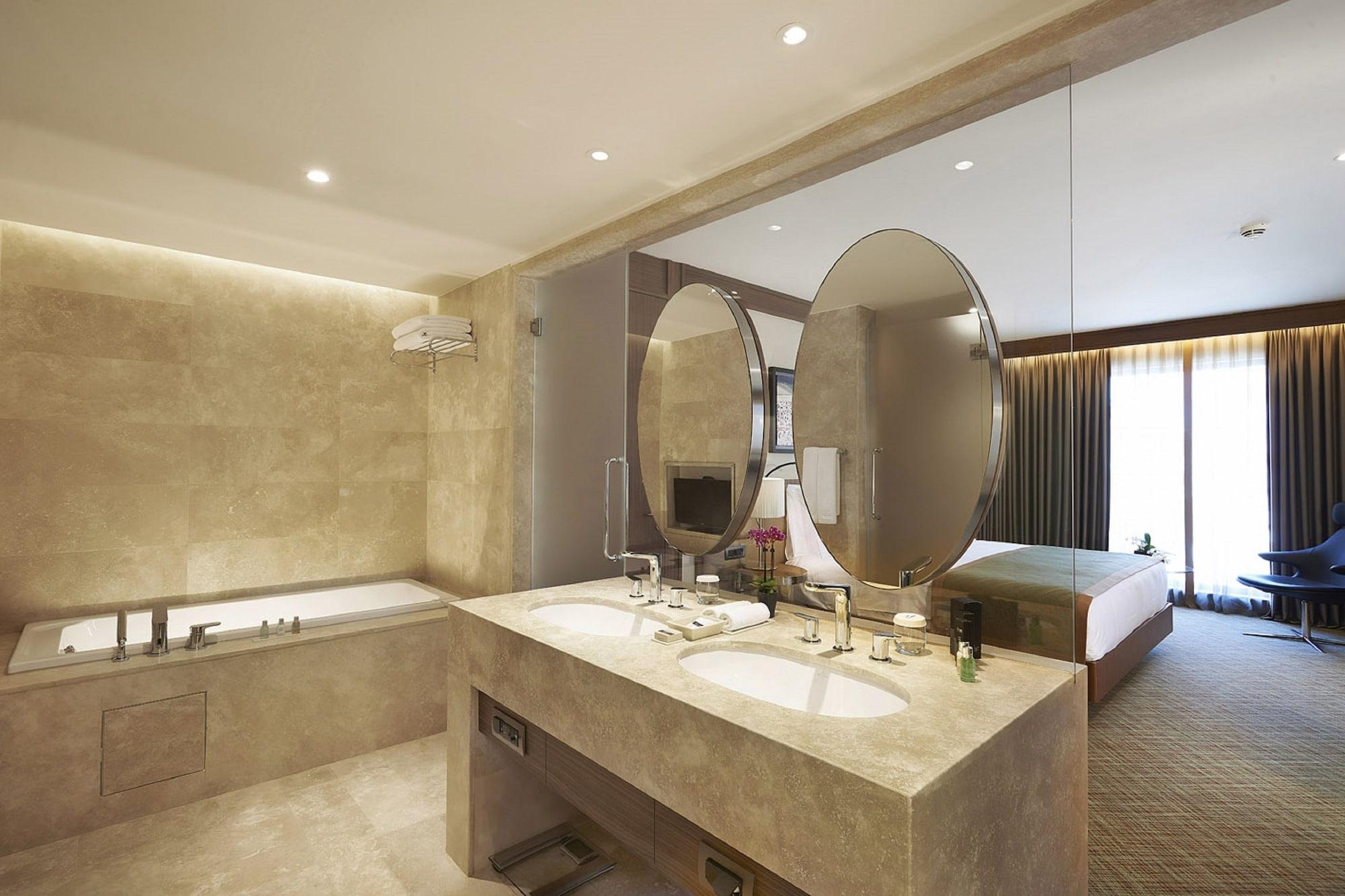 Divan Hotel