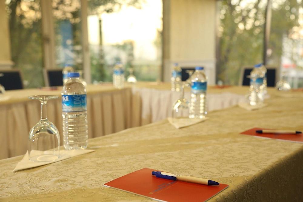 North Point Hotel 4*