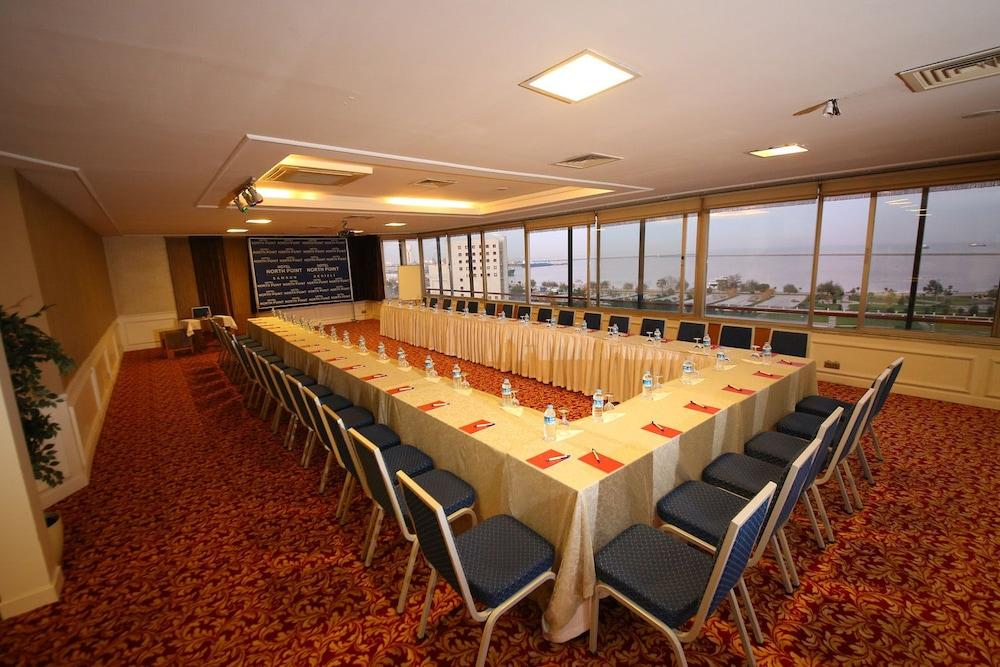 North Point Hotel 4*