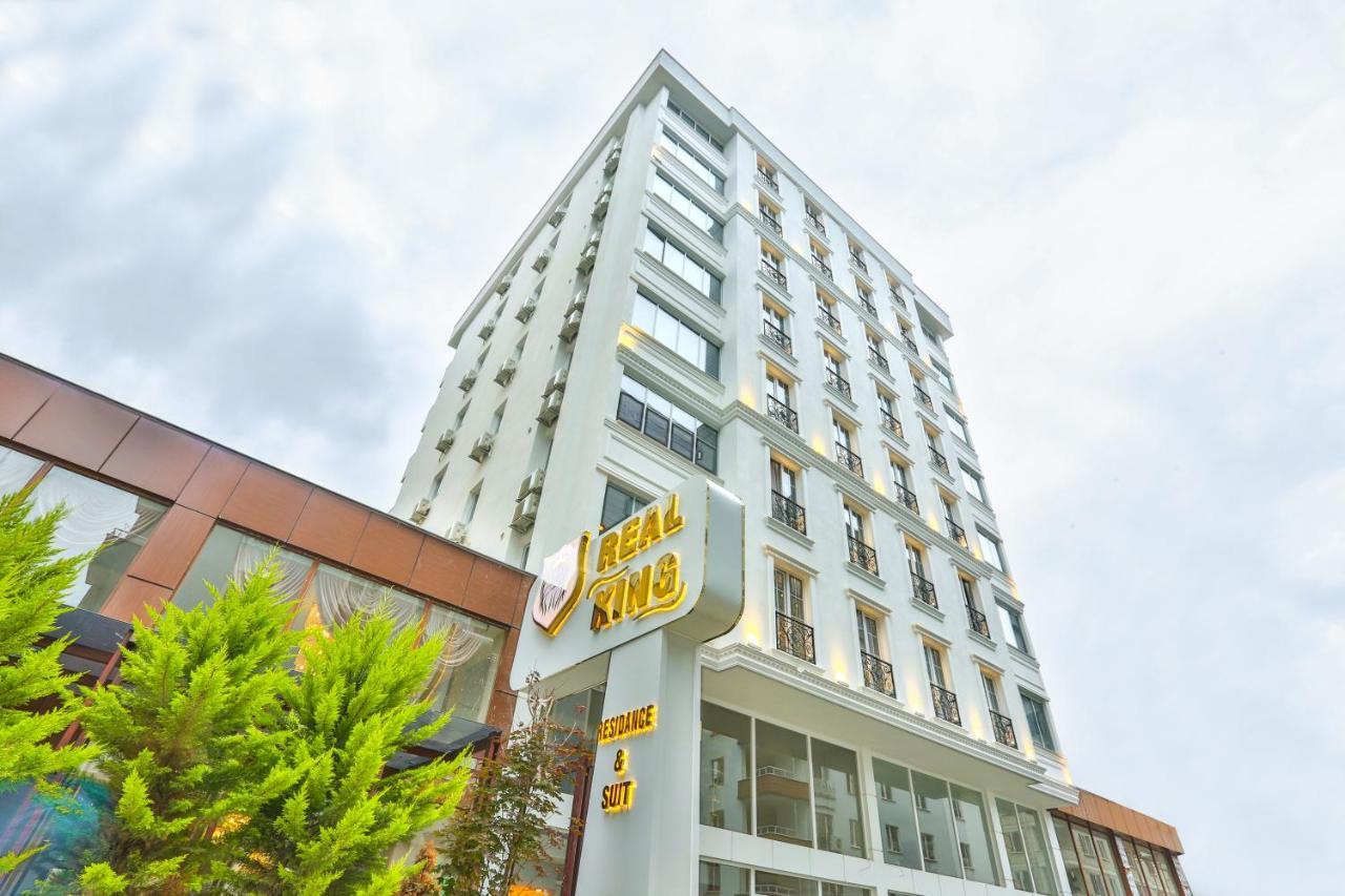 Real King Hotel