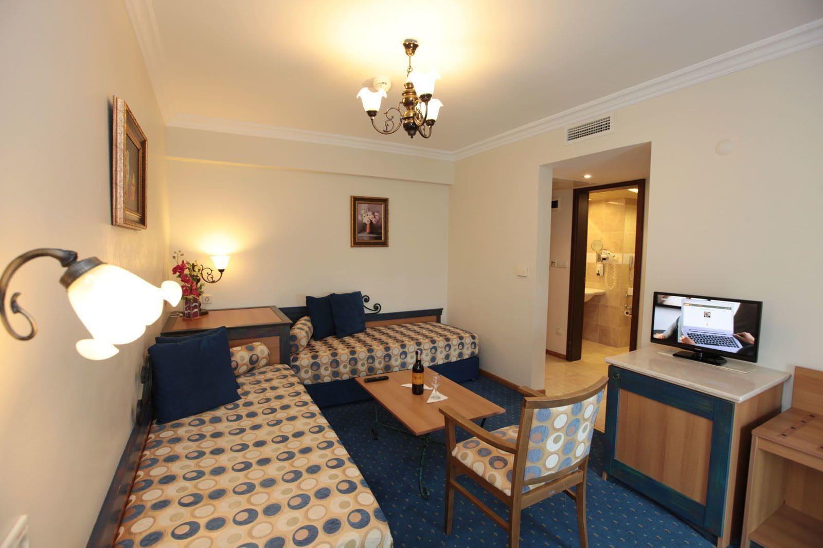 Hotel Club Yali &