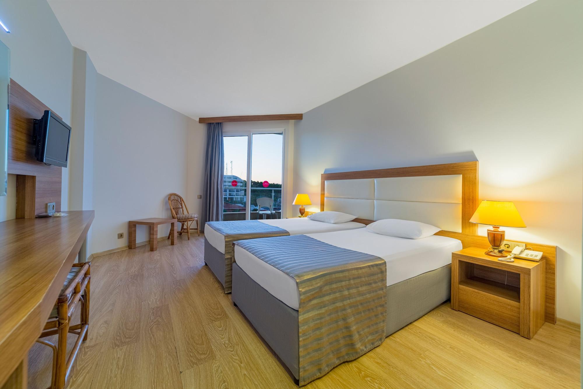 Resort Justiniano Club 4*