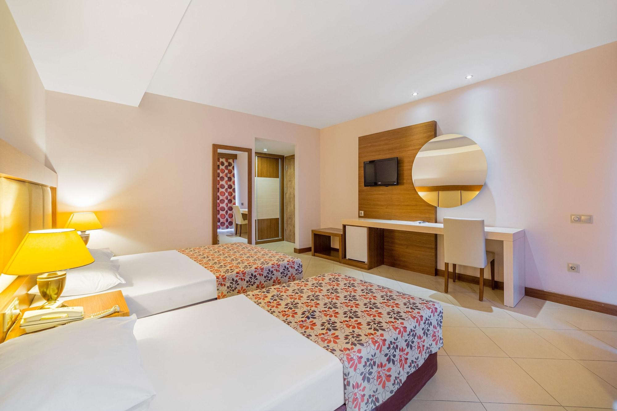 Justiniano Club 4*