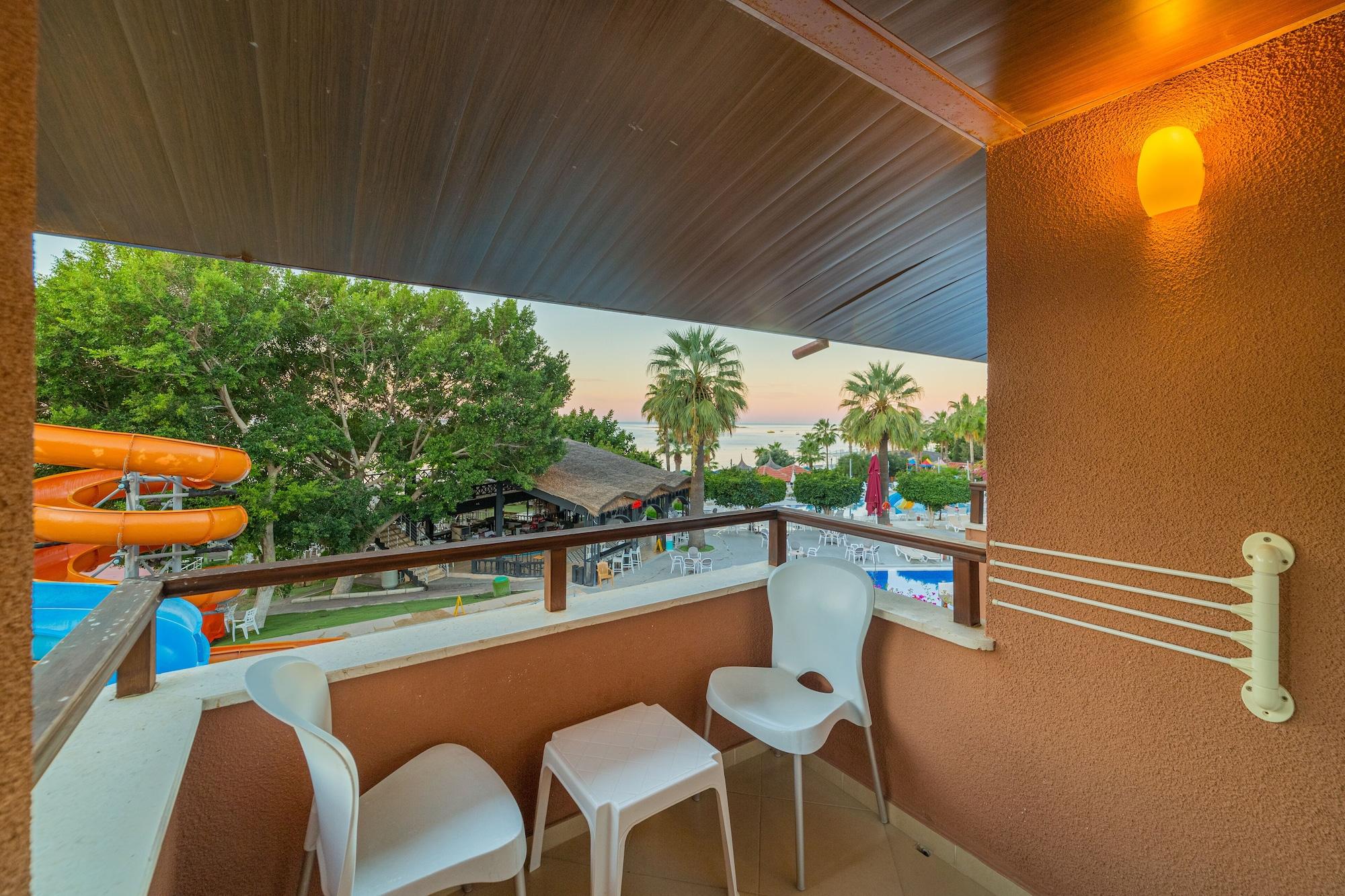 Justiniano Club Resort Okurcalar