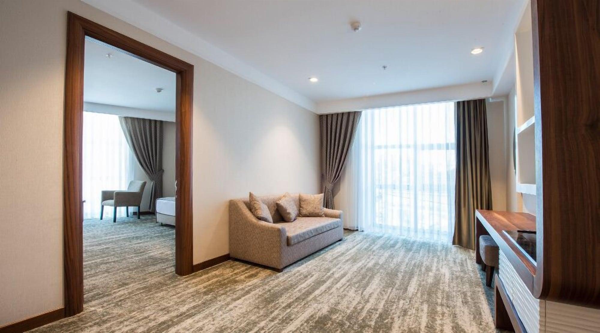 Ramada By Wyndham Gemlik