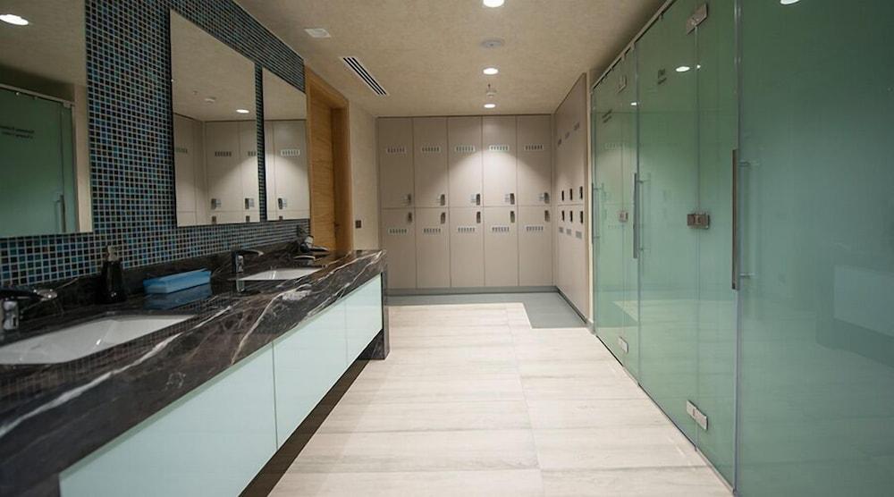 Ramada By Wyndham 3*