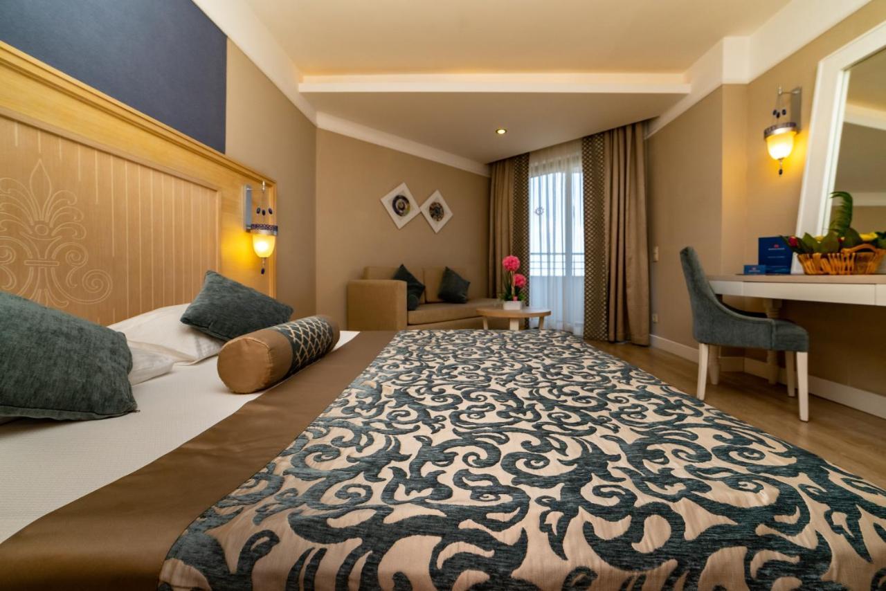 Resort Seamelia & 5*