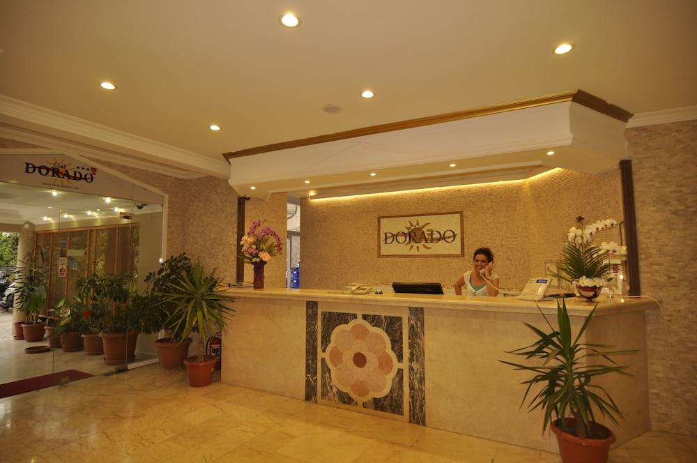 Club Dorado Hotel 3*
