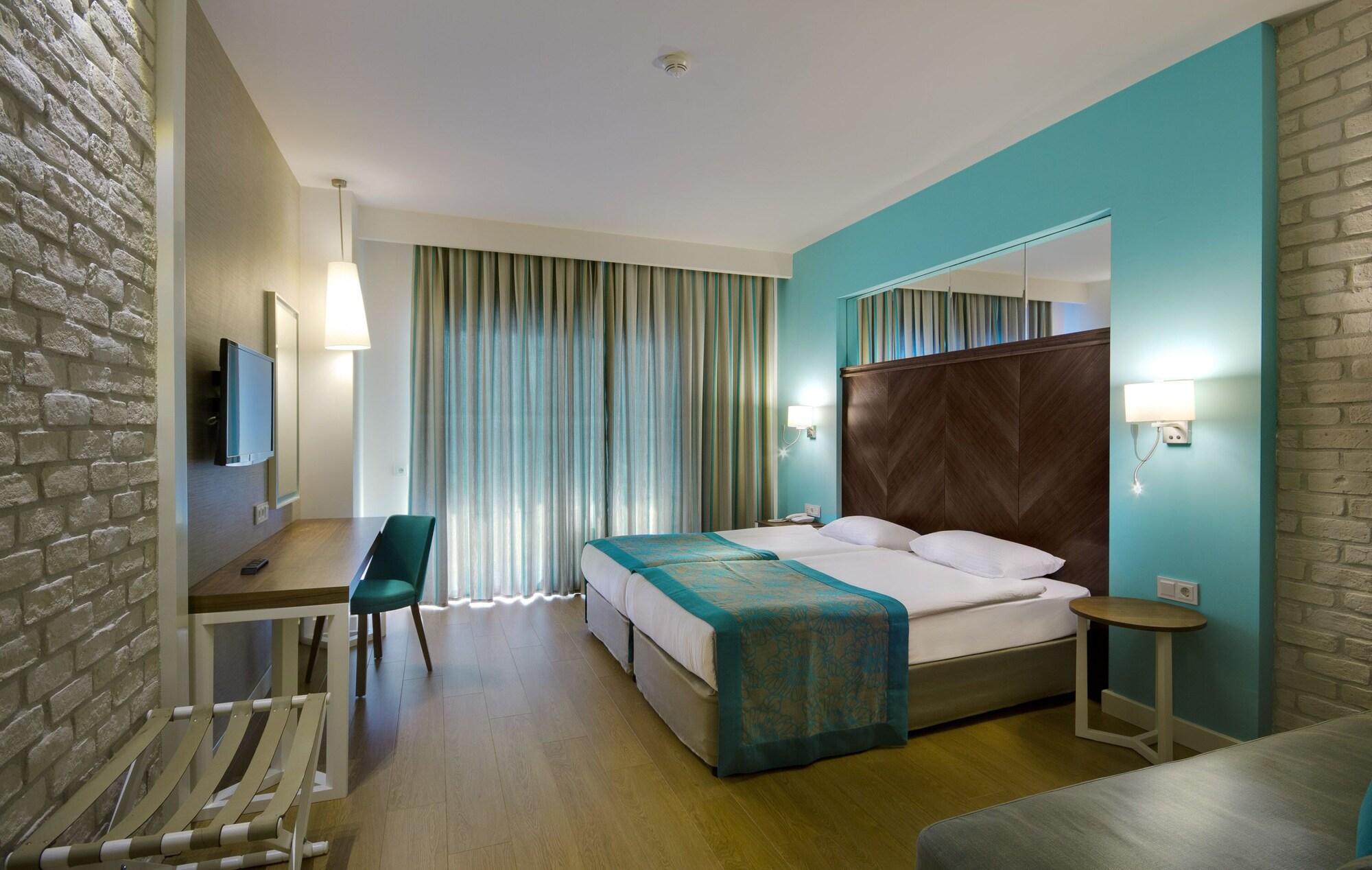 Hotel Terrace Elite Ultra
