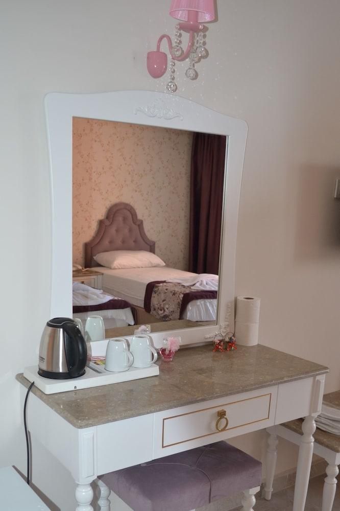 Turk Hotel 2*