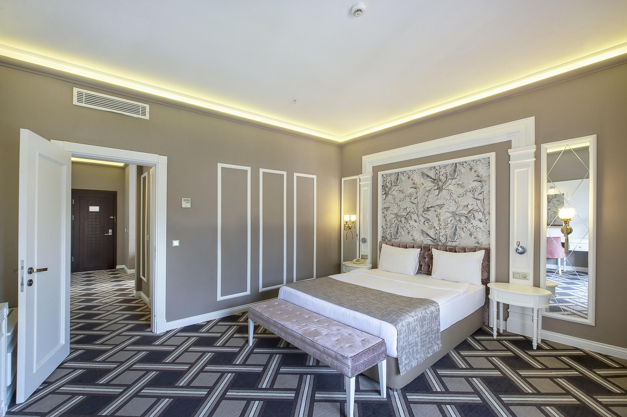 Hotel Alara Park