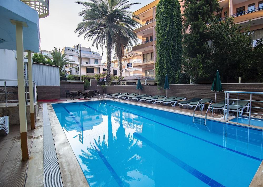 Kleopatra Blue Hawai 3* Alanya