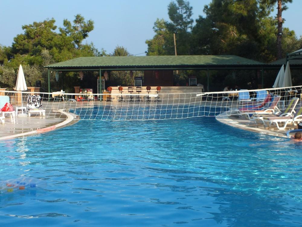 Tuntas Family Aparthotel Kusadasi