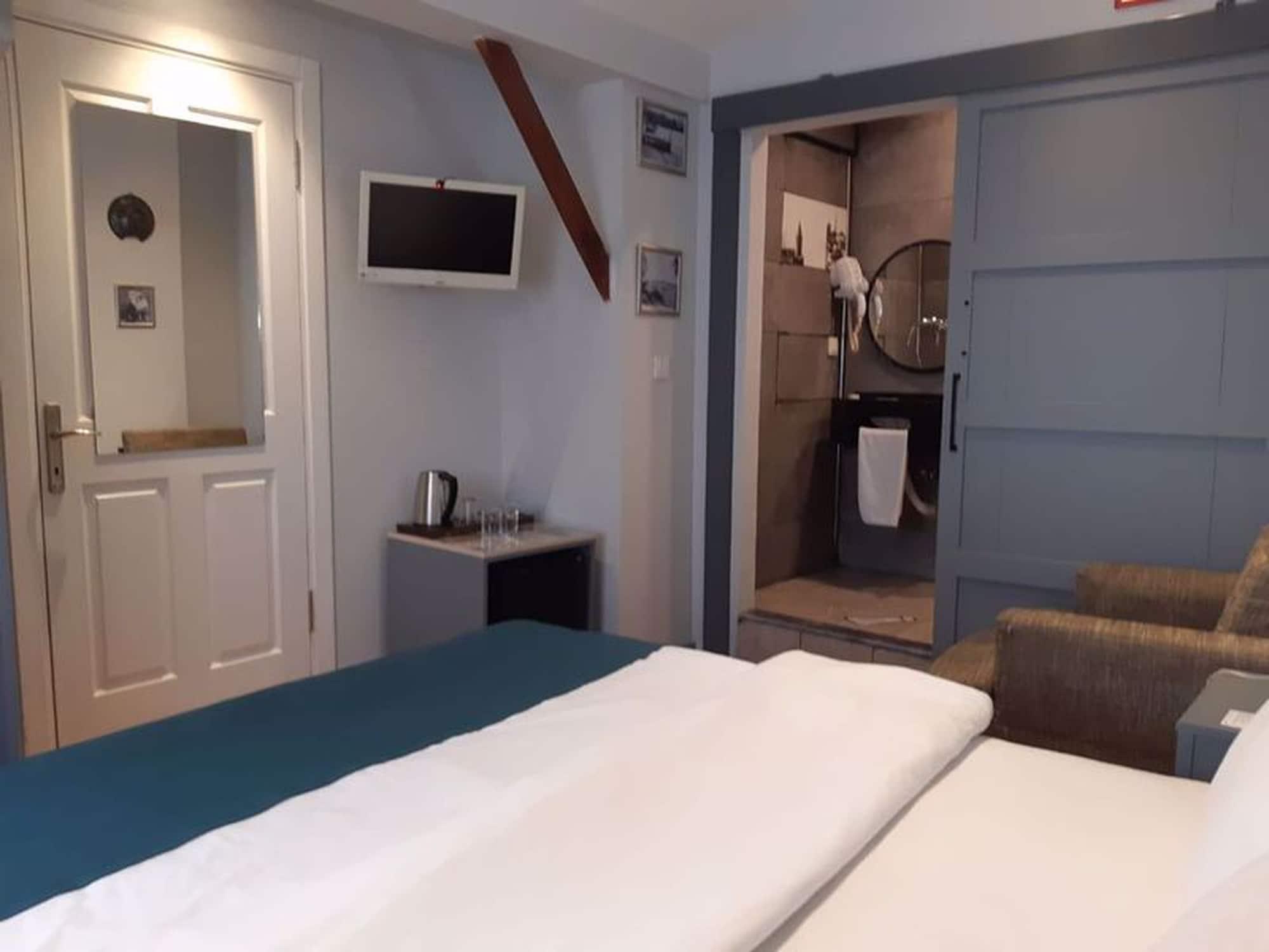 Hotel Corner Hot