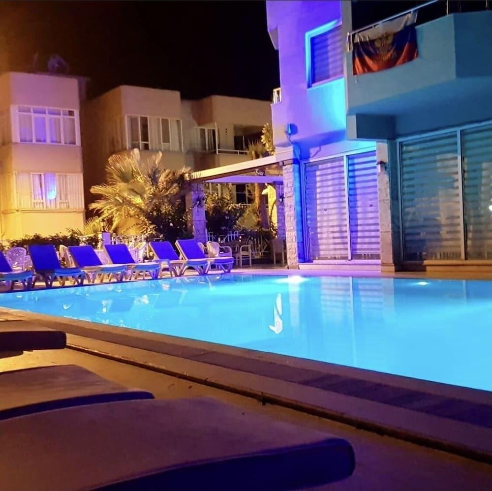 Myra Hotel