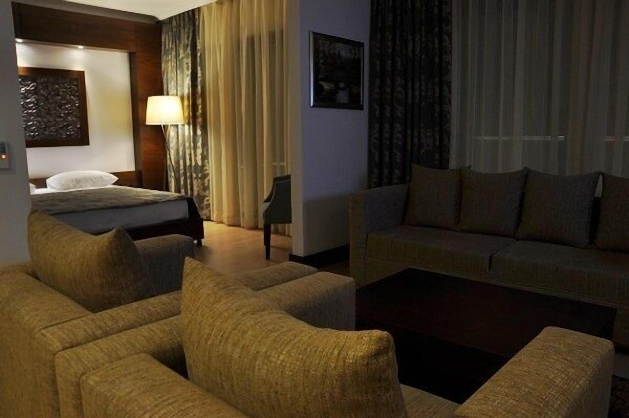 Turiya Hotel 4*