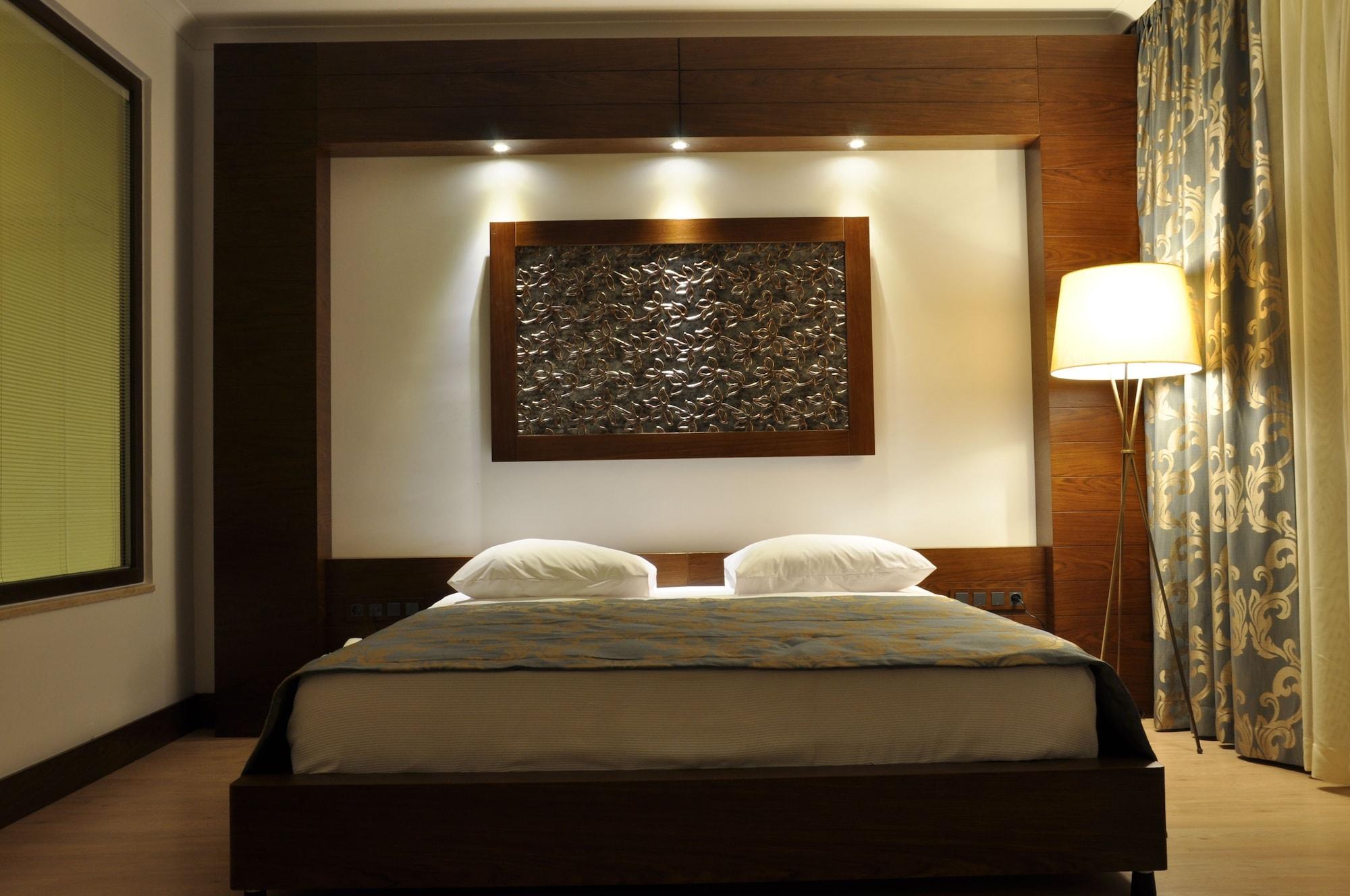 Hotel Turiya 4*