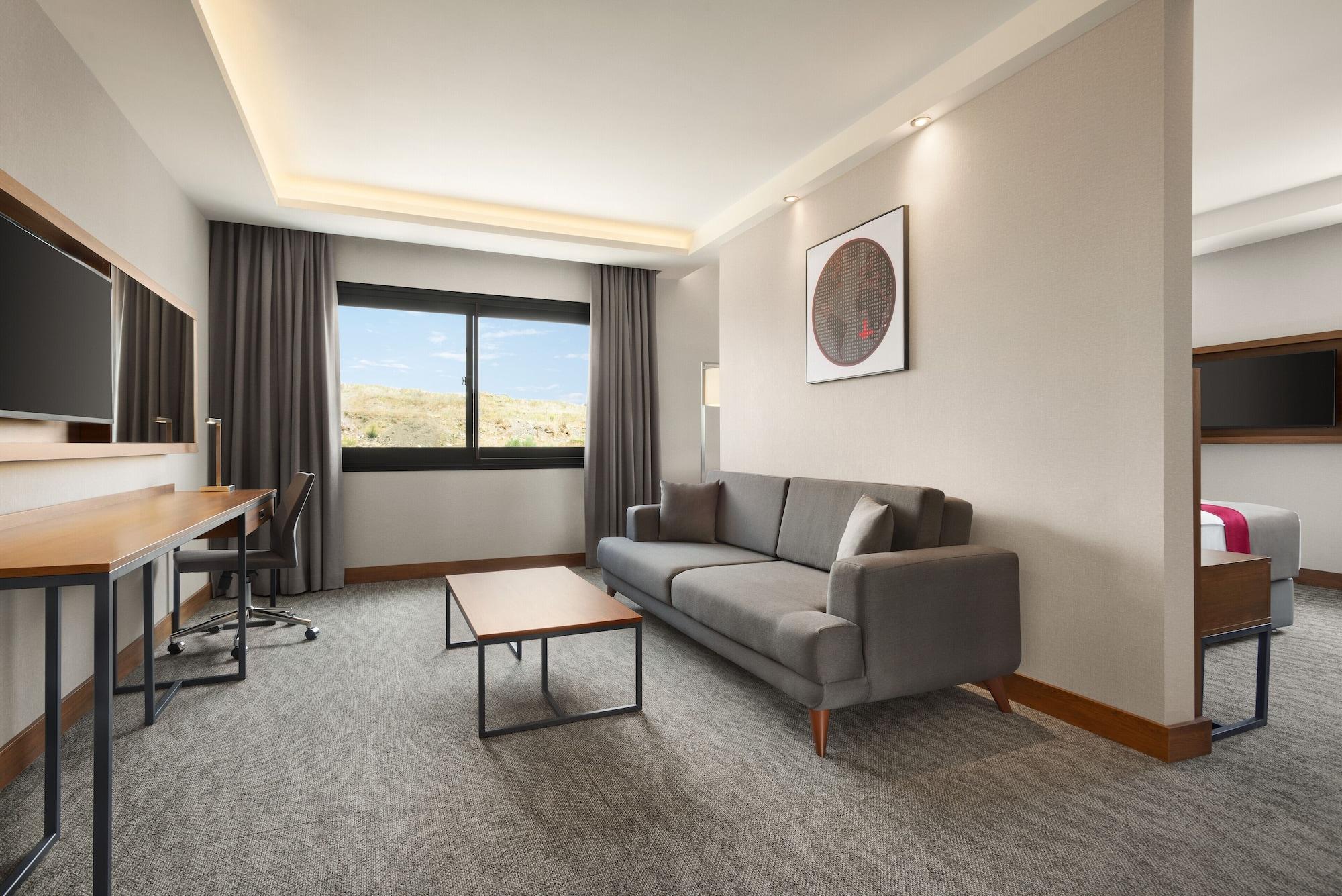 Ramada By Wyndham Aliaga Izmir